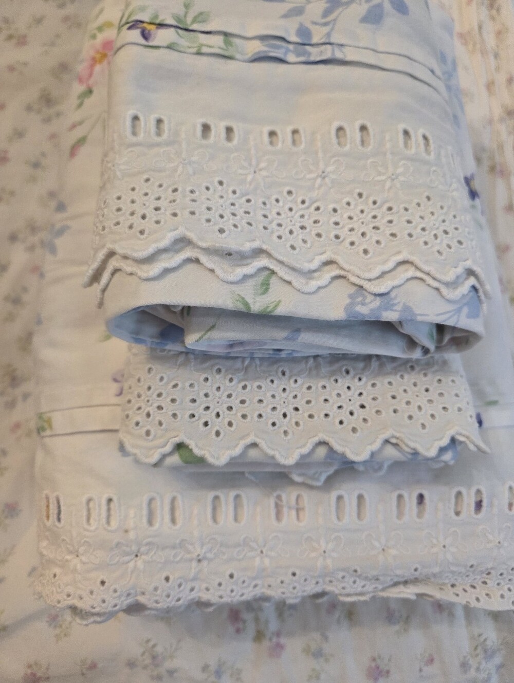 Vintage EILEEN WEST Cotton QUEEN Sheet Set. Flat, Fitted, 2 Standard Shams